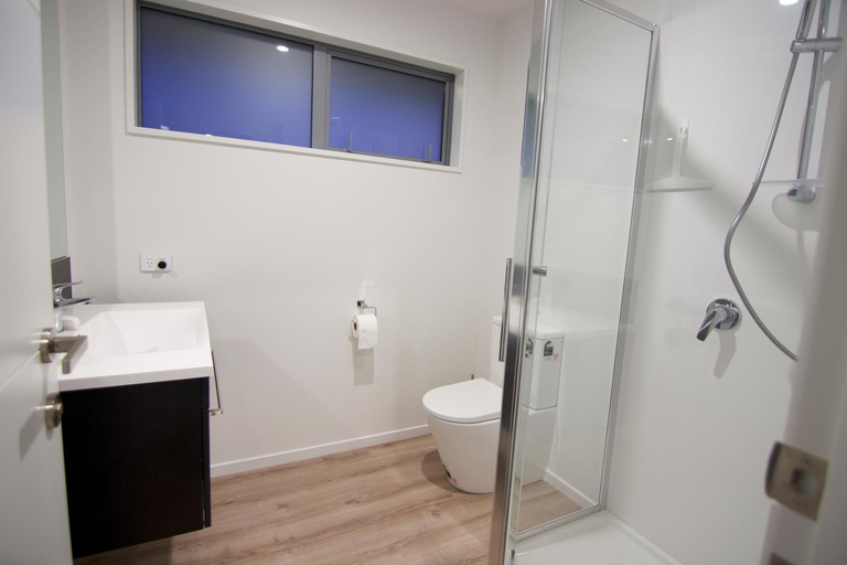 Others 4, Stylish Space, Mackenzie