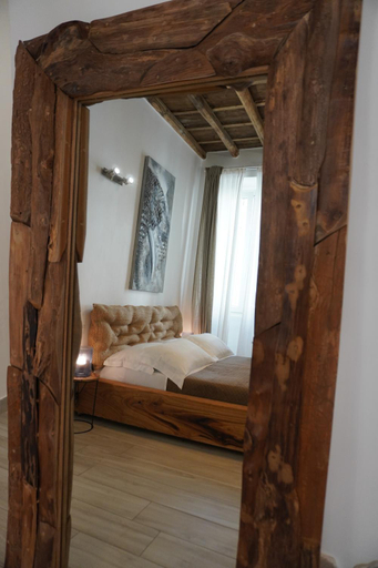 Others 5, Penna Relais al Corso, Rome