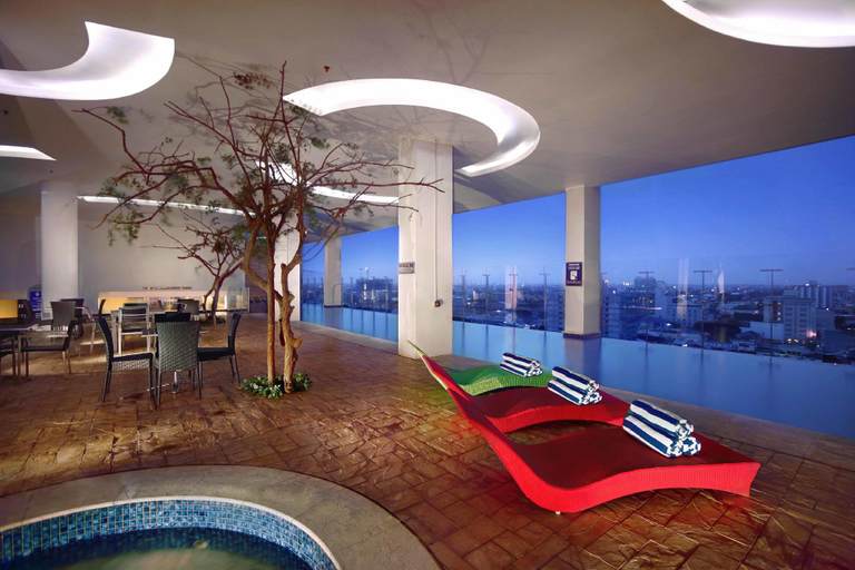 Swimming Pool 2