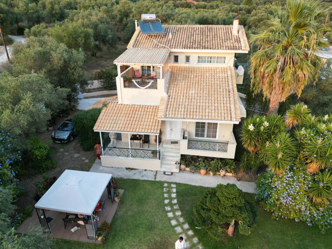 2, Sunny Garden villa, Epirus