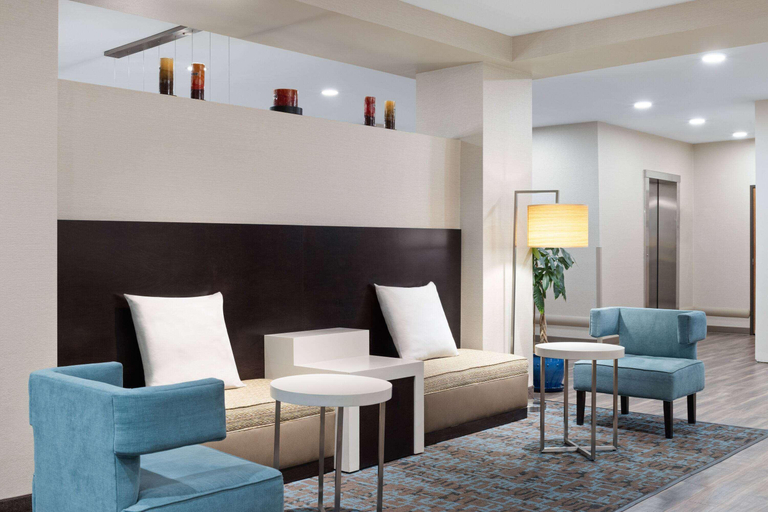 Public Area 3, La Quinta Inn & Suites by Wyndham Wenatchee, Chelan