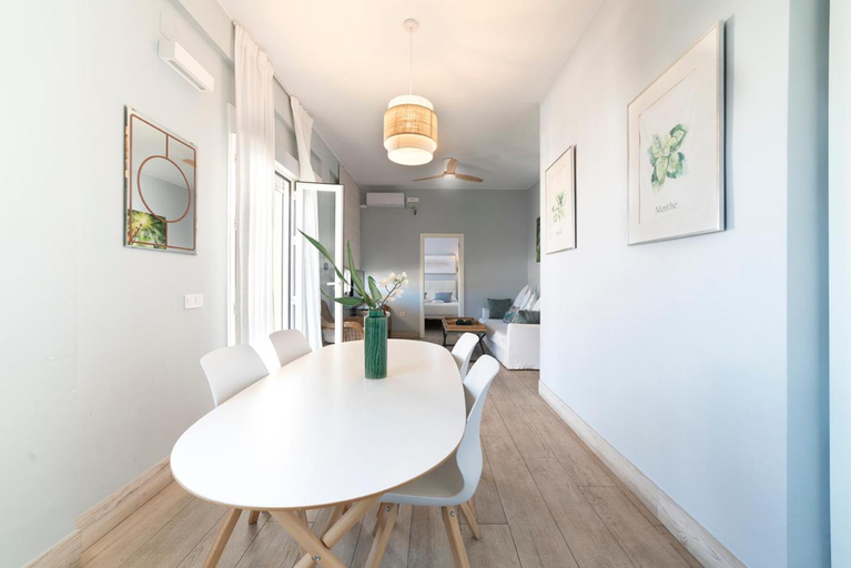 Others 4, Trendy Penthouse by the Bullring, Sevilla