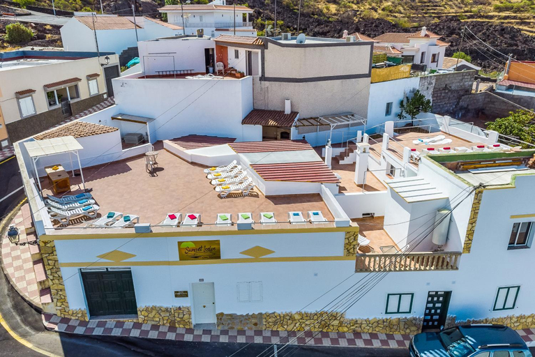Others 2, sunset lodge, Santa Cruz de Tenerife