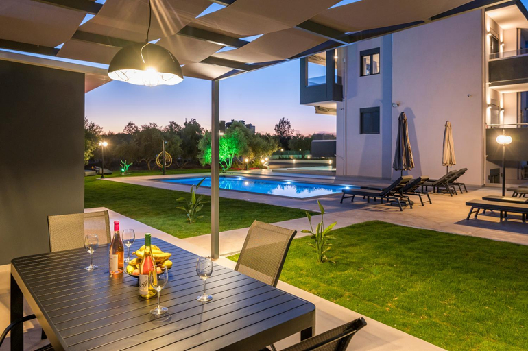 Others 2, Aspect Luxury Apartments with Pool, Crete