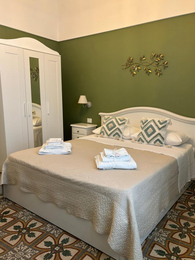 Others 4, Dimora della Nonna-Luxury Home, Bari