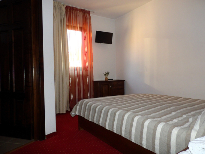 Bedroom 2, Pensiunea Pizza House, Hangu