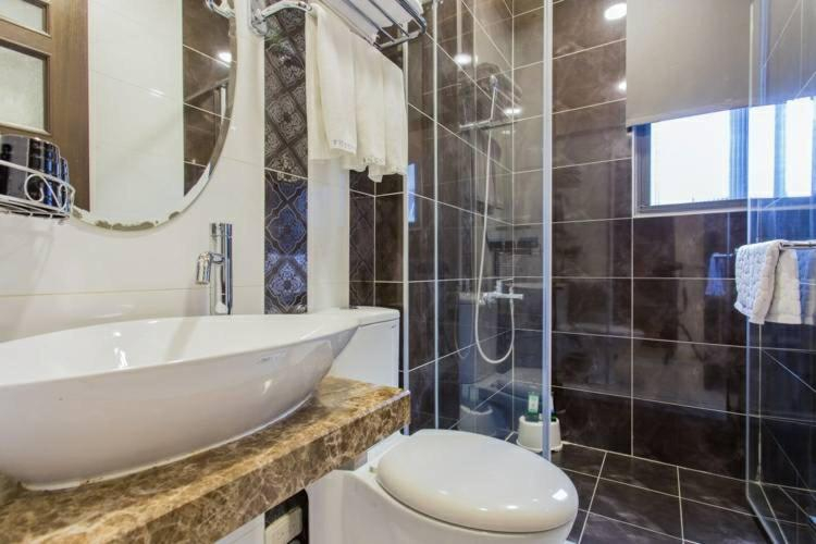 Bathroom 2, Hualien Qianzhan - Eli House Elevator Homestay, Hualien