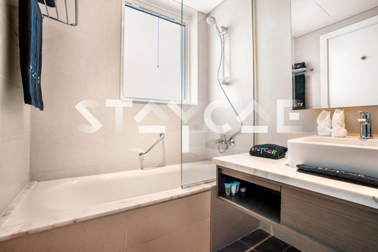 Bathroom 2, Staycae Holiday Homes - Damac Prive, Business Bay, Dubai