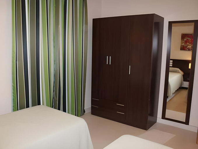Bedroom 2, SKA Diamond Apartments, Santa Cruz de Tenerife