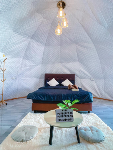 Bedroom 13