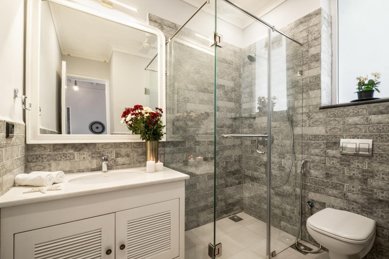 Bathroom 2, Staymaster Tropical Oasis 4 BR Pvt Pool Garden, North Goa