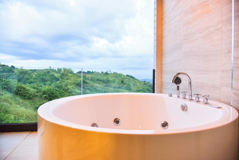 Bathroom 3, Kirin Sky Khaokho, Khao Kho