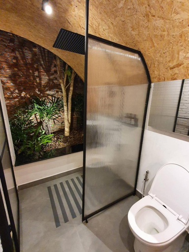 Bathroom 3, La Levee Resort, Sai Yok