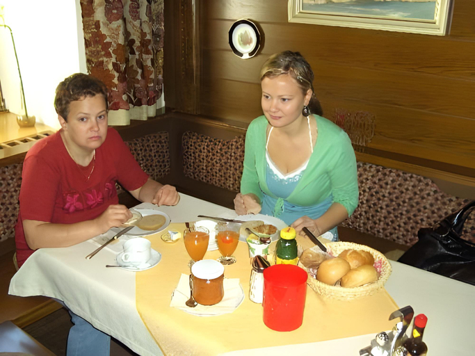 Food & Drinks 3, Fruhstuckspension Leopold Janu, Krems an der Donau Land