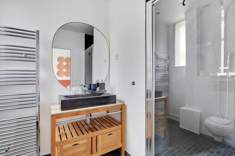Bathroom 5, Eclectic Apartment - 1br/4p - Arc de Triomphe, Paris