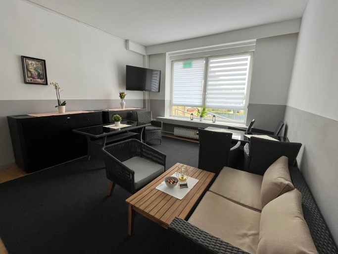 Others 5, Doppelzimmer-TV-Bad- Kuhlschrank-8, Gifhorn