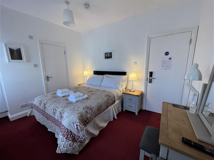 Bedroom 2, The Gateway Hotel, London