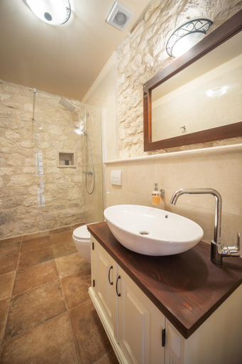 Bathroom 4, Villa on Bisevo - transfer and car included, 5 min to the sea, Komiža