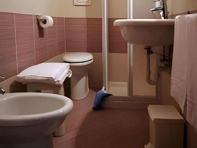 Bathroom 2, Hotel Garni Villa Maria, Trento