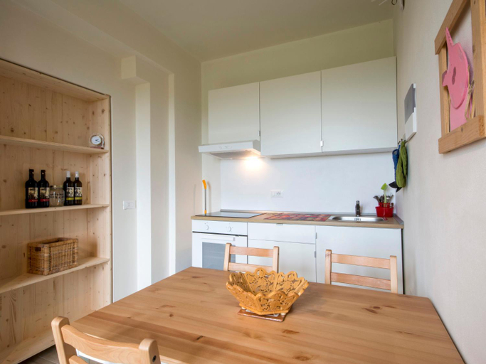 2, Apartment Ciliegio by Interhome, Florence