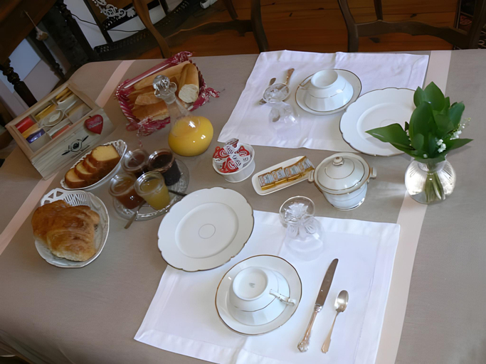 Food & Drinks 4, Maison d'Hôtes Le 6 Bis, Drôme