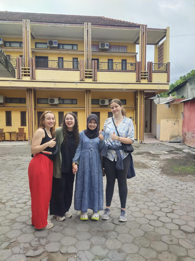 Ratu homestay syariah , Banyuwangi