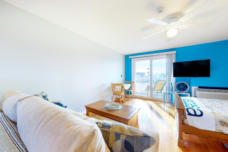 Bedroom 2, Little Gem at Hampton Beach, Rockingham