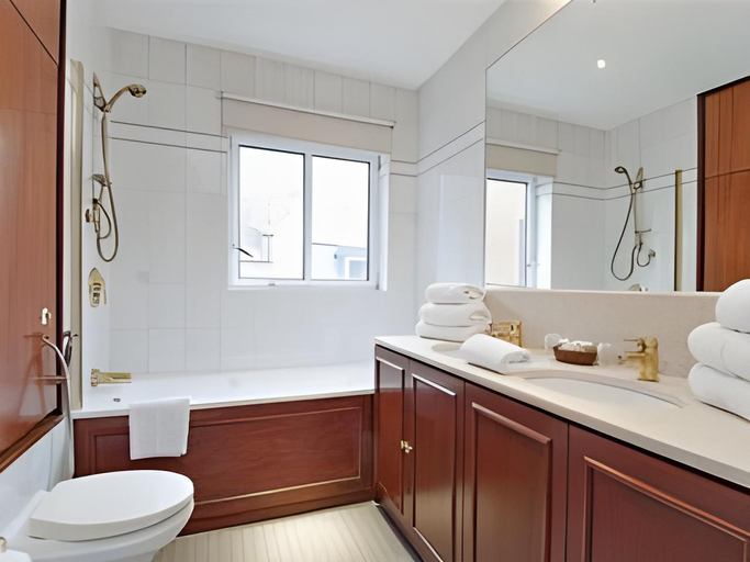 Bathroom 4, Carlton Court, London