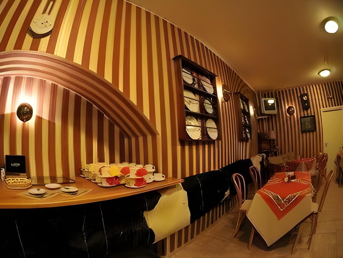 Food & Drinks, Angel Town Hall Apartments, Vilniaus