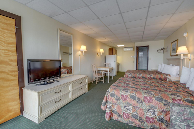 Bedroom 3, Surf Inn Suites, Worcester
