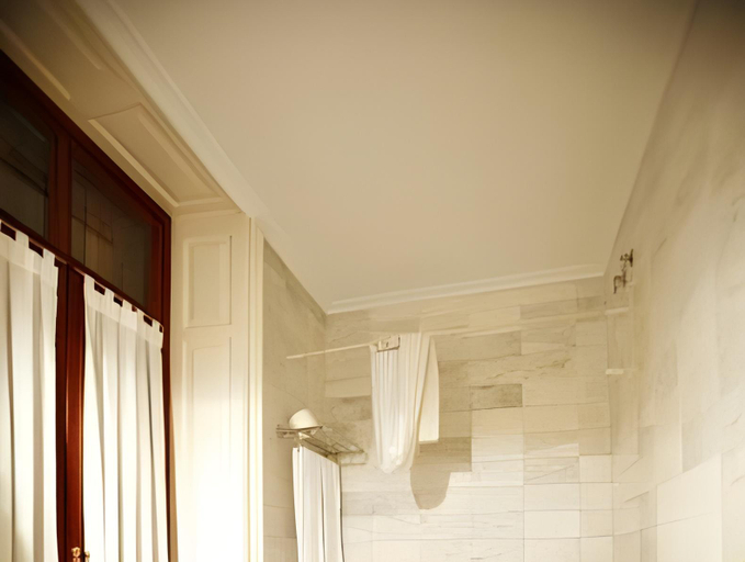 Bathroom 3, Hotel Olajauregi, Vizcaya