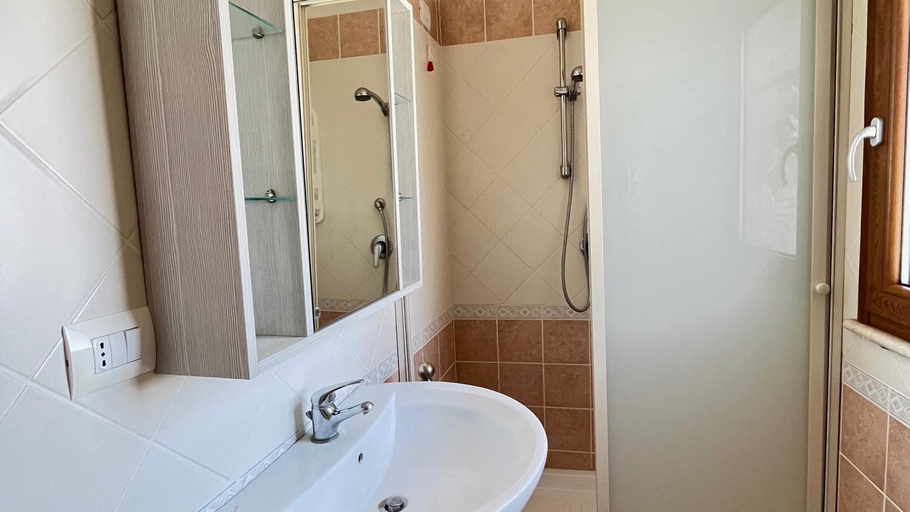 Bathroom 3, Attici con Terrazzo vista Mare, Carbonia-Iglesias
