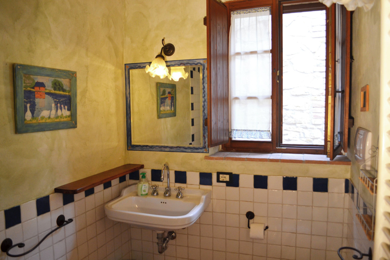 Bathroom, Appartamento Il Fienile Del Sole, Terni