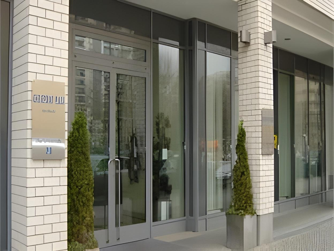 Entrance 3, TopDomizil Apartments Checkpoint Plaza, Berlin