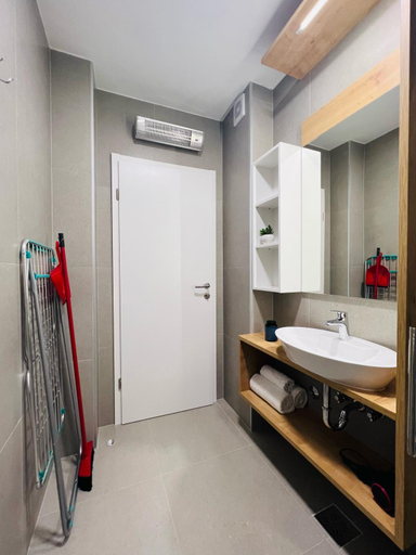 Bathroom 1, Apartmani AViS, Crikvenica
