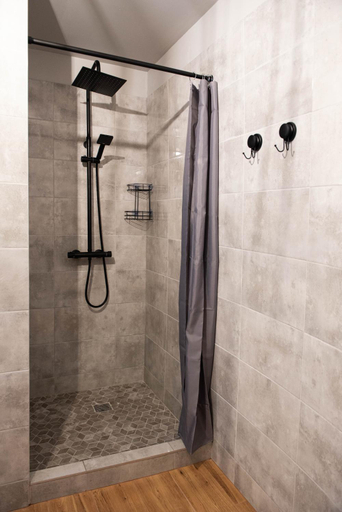 Bathroom 2, Przystan, Stalowa Wola