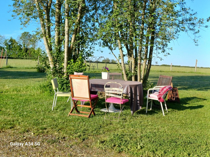 Others 5, Les Chaumes Violettes-Chambres & Table d'hotes a la campagne, Berry, Indre