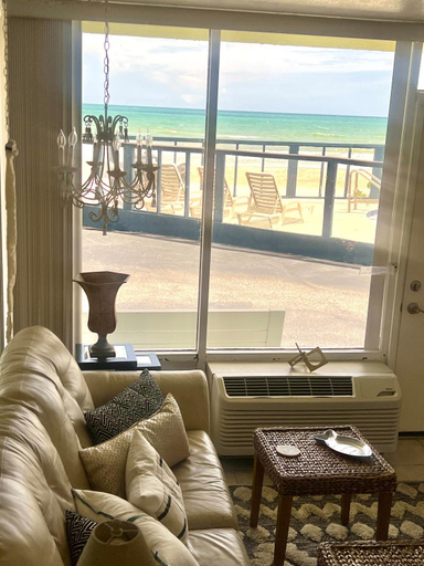 Ocean Breeze - Ocean Front at Symphony Beach Club!, Volusia