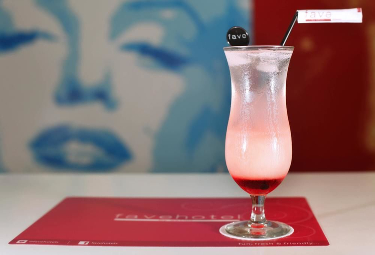 Food & Drinks 11