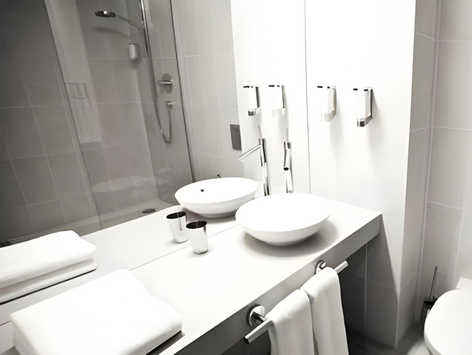 Bathroom 4, Platinum Palace Apartments, Poznań City