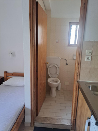 Bathroom 2, LITHI, Crete