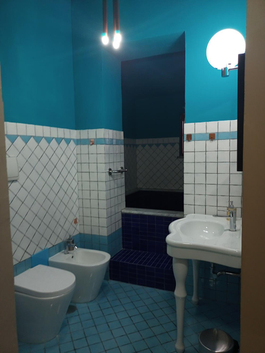 Bathroom 3, Verde Smeraldo, Salerno