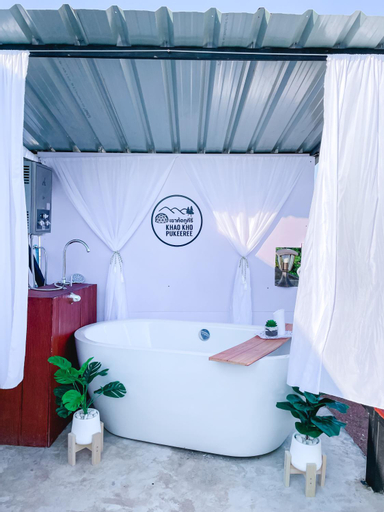 Bathroom 8