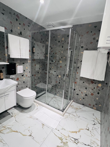 Bathroom 3, Bizant Boutique Hotel & Coffee Bar, Durrësit