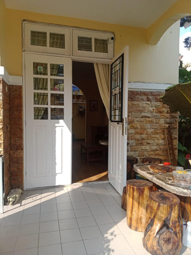 Exterior & Views 1, Villa kota bunga 3 kamar bersih dan terawat, Bogor