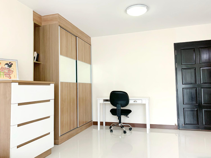 Charming Resident at Ekkamai from studio unit up to 2 bedroom apartment, Wattana