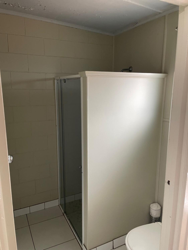 Bathroom 5, Clermont Hotel Motel, Belyando