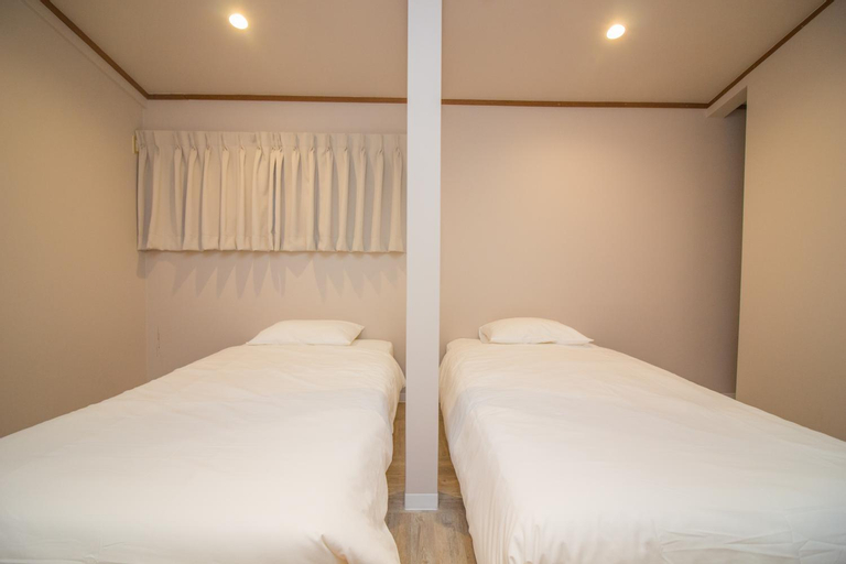Hokusai Stay, Osaka