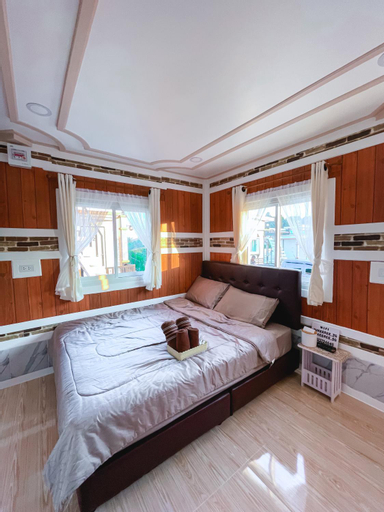 Bedroom 13