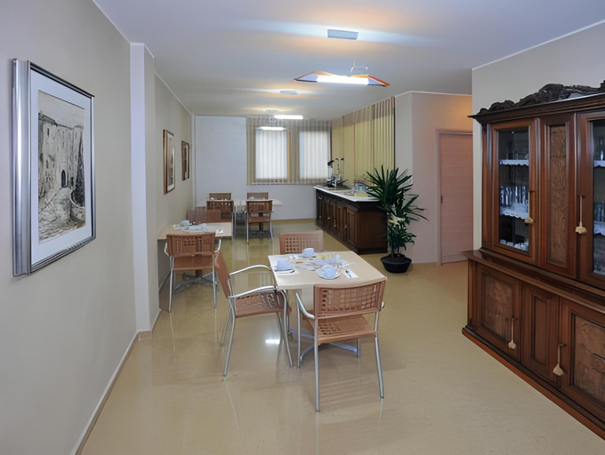 Food & Drinks, La Forgia Apartments, Verona